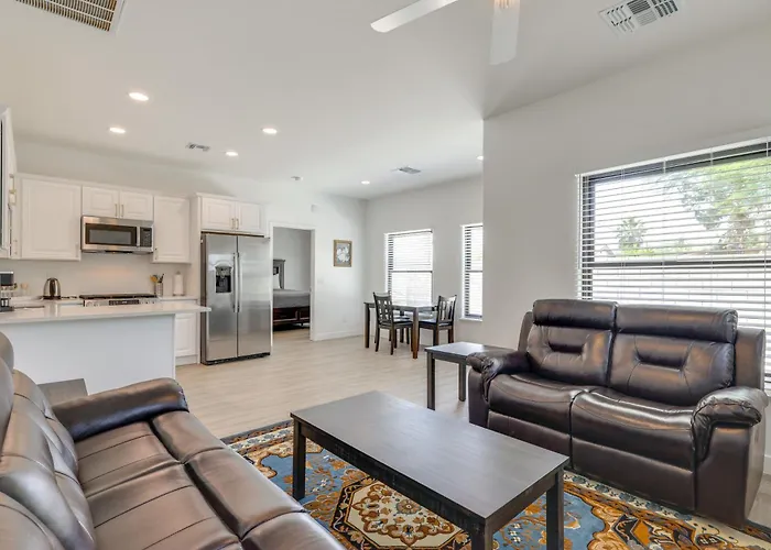 Easy Dtwn Access! Prime Phx For Couples Holiday home